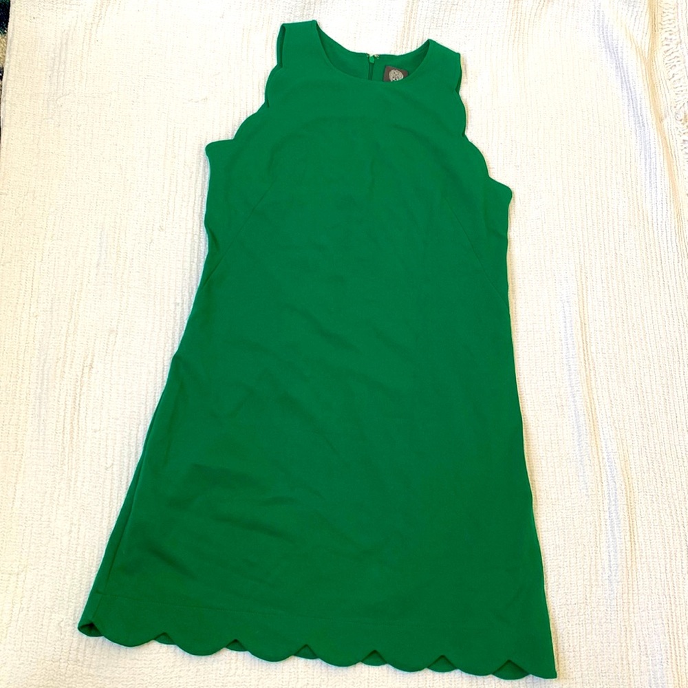 green scallop mini dress 💚